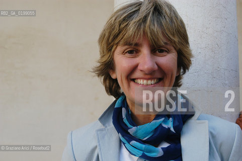 VENEZIA PREMIO CAMPIELLO LA SCRITTRICE PAOLA MASTROCOLA © 2004 Graziano Arici/Rosebud2 LETTERATURA