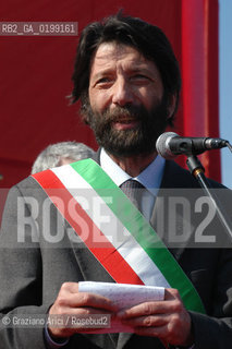 VENEZIA 25 APRILE 2005 - MANIFESTAZIONE PER IL 60 DELLA LIBERAZIONE : PARLA IL SINDACO MASSIMO CACCIARI ©Graziano Arici/Rosebud2 POLITICA FILOSOFIA