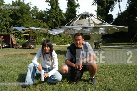 VENEZIA 8/06/05 - 51 ESPOSIZIONE INTERNAZIONALE DARTE - LARSENALE: PADIGLIONE DELLA REPUBBLICA POPOLARE CINESE: INSTALLAZIONE DEGLI ARTISTI  PENGYU E SUNYUAN : UFO  ©Graziano Arici/Rosebud2