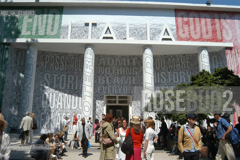 VENEZIA8/06/05 - 51 ESPOSIZIONE INTERNAZIONALE DARTE - IL PADIGLIONE ITALIA - THE ITALIA PAVILLION ©Graziano Arici/Rosebud2 BIENNALE GIARDINI