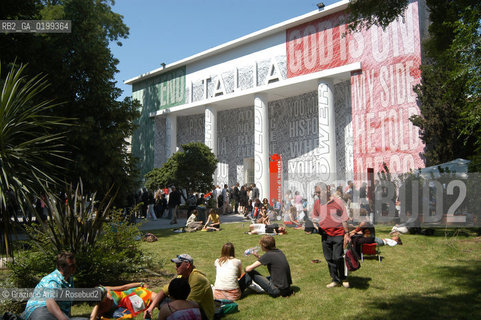VENEZIA8/06/05 - 51 ESPOSIZIONE INTERNAZIONALE DARTE - IL PADIGLIONE ITALIA - THE ITALIA PAVILLION ©Graziano Arici/Rosebud2 BIENNALE GIARDINI