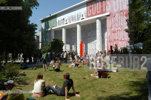 VENEZIA8/06/05 - 51 ESPOSIZIONE INTERNAZIONALE DARTE - IL PADIGLIONE ITALIA - THE ITALIA PAVILLION ©Graziano Arici/Rosebud2 BIENNALE GIARDINI