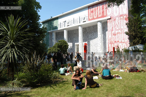 VENEZIA8/06/05 - 51 ESPOSIZIONE INTERNAZIONALE DARTE - IL PADIGLIONE ITALIA - THE ITALIA PAVILLION ©Graziano Arici/Rosebud2 BIENNALE GIARDINI