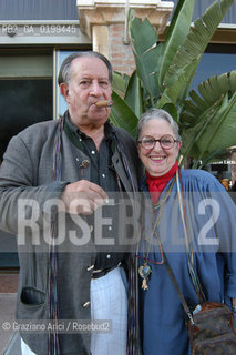 62¡ VENICE FILM FESTIVAL 30/08/05: THE DIRECTOR TINTO BRASS WITH HIS WIFE CARLA CIPRIANI ©Graziano Arici/Rosebud2 BIENNALE