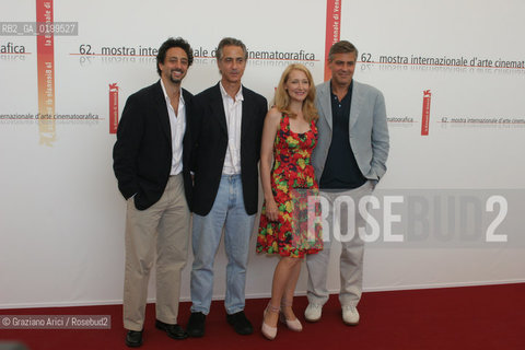 01_09_05 - 62 VENICE FILM FESTIVAL - FILM GOOD NIGHT, AND GOOD LUCK - LEFT TO RIGHT: THE PRODUCER/ACTOR GRANT HESLOV, THE ACTOR DAVID STRATHAIRN, THE ACTRESS PATRICIA CLARKSON AND THE DIRECTOR/ACTOR GEORGE CLOONEY.©Graziano Arici/Rosebud2