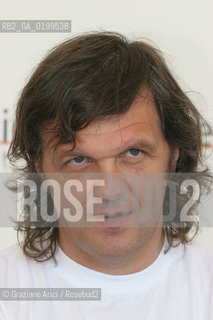 01_09_05 - 62 VENICE FILM FESTIVAL - FILM ALL THE INVISIBLE CHILDREN - THE DIRECTOR EMIR KUSTURICA.©Graziano Arici/Rosebud2