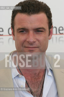 04_09_05 - 62 VENICE FILM FESTIVAL - FILM EVERYTHING IS ILLUMINATED - THE DIRECTOR LIEV SCHREIBER ..©Graziano Arici/Rosebud2