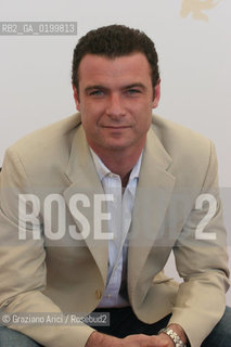 04_09_05 - 62 VENICE FILM FESTIVAL - FILM EVERYTHING IS ILLUMINATED - THE DIRECTOR LIEV SCHREIBER ..©Graziano Arici/Rosebud2