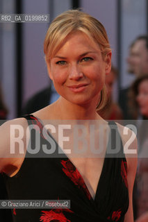 04_09_05 - 62 VENICE FILM FESTIVAL - FILM CINDERELLA MAN - PREMIERE/REDCARPET - THE ACTRESS RENEE ZELLWEGER.©Graziano Arici/Rosebud2