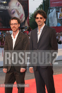 06_09_05 - 62 VENICE FILM FESTIVAL - FILM ROMANCE & CIGARETTES - PREMIERE/REDCARPET - THE PRODUCERS ETHAN AND JOEL COEN.©Graziano Arici/Rosebud2