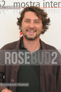 07_09_05 - 62 VENICE FILM FESTIVAL - FILM LE PARFUM DE LA DAME EN NOIR - THE DIRECTOR BRUNO PODALYDES.©Graziano Arici/Rosebud2