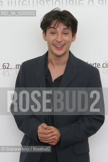 07_09_05 - 62 VENICE FILM FESTIVAL - FILM TEXAS - THE DIRECTOR FAUSTO PARAVIDINO.©Graziano Arici/Rosebud2