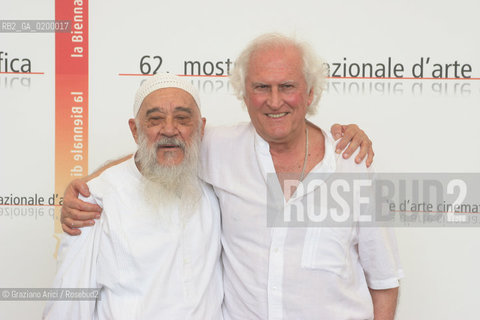 07_09_05 - 62 VENICE FILM FESTIVAL - FILM LA DIGNIDAD DE LOS NADIES - THE DIRECTOR FERNANDO E. SOLANAS WITH FERNANDO BIRRI.©Graziano Arici/Rosebud2