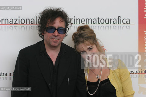 07_09_05 - 62 VENICE FILM FESTIVAL - FILM TIM BURTONS CORPSE BRIDE - THE DIRECTOR TIM BURTON WITH THE ACTRESS HELENA BONHAM CARTER.©Graziano Arici/Rosebud2
