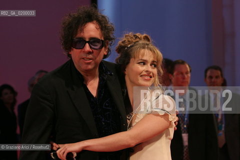 07_09_05 - 62 VENICE FILM FESTIVAL - FILM TIM BURTONS CORPSE BRIDE - PREMIERE/REDCARPET - THE DIRECTOR TIM BURTON WITH THE ACTRESS HELENA BONHAM CARTER .©Graziano Arici/Rosebud2