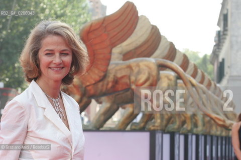 07_09_05 - 62 VENICE FILM FESTIVAL - FILM VERS LE SUD - PREMIERE/REDCARPET - THE ACTRESS CHARLOTTE RAMPLING.©Graziano Arici/Rosebud2