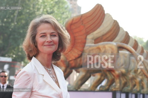 07_09_05 - 62 VENICE FILM FESTIVAL - FILM VERS LE SUD - PREMIERE/REDCARPET - THE ACTRESS CHARLOTTE RAMPLING.©Graziano Arici/Rosebud2