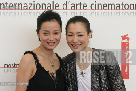 08_09_05 - 62 VENICE FILM FESTIVAL - FILM CHANGHEN GE (EVERLASTIN REGRET) - THE ACTRESS SAMMI CHENG AND SU YAN (LEFT).©Graziano Arici/Rosebud2