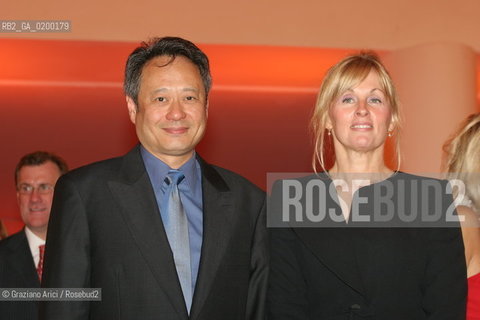 10_09_05 - 62¡ VENICE FILM FESTIVAL : THE OFFICIAL AWARDS - RED CARPET - THE DIRECTOR ANG LEE.©Graziano Arici/Rosebud2