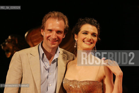 04_09_05 - 62 VENICE FILM FESTIVAL - FILM THE CONSTANT GARDENER - PREMIERE/REDCARPET - THE ACTORS  RACHEL WEISZ AND RALPH FIENNES .©Graziano Arici/Rosebud2