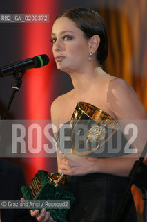 10_09_05 - 62¡ VENICE FILM FESTIVAL : THE OFFICIAL AWARDS - COPPA VOLPI FOR BEST ACTRESS - GIOVANNA MEZZOGIORNO IN THE MOVIE LA BESTIA NEL CUORE.©Graziano Arici/Rosebud2