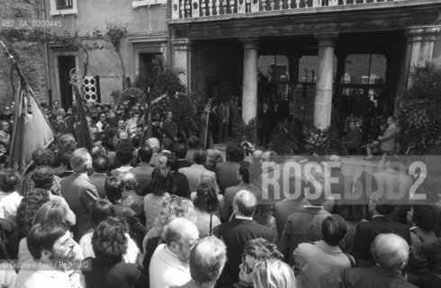 VENEZIA 1980 I FUNERALI DI FRANCO BARATTO ALLUNIVERSITA DI CA FOSCARI ©Graziano Arici/Rosebud2 TEATRO