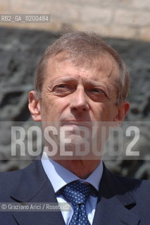 VENEZIA 25 APRILE 2006 -  CERIMONIA DI COMMEMORAZIANE DELLANNIVERZARIO DELLA RESISTENZA CON LA COMUNITA EBRAICA IN CAMPO DEL GHETTO NUOVO E CON IL SEGRETARIO DEI DS DEMOCRATICI DI SINISTRA PIERO FASSINO -  ©Graziano Arici/Rosebud2 EBREI POLITICA