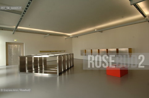 VENICE 27 APRILE 2006 -  MOSTRA A PALAZZO GRASSI  WHERE ARE WE GOING? -  DONALD JUDD INSTALLATONS -  ©Graziano Arici/Rosebud2 ARTE