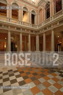 VENICE 27 APRILE 2006 -  MOSTRA A PALAZZO GRASSI  WHERE ARE WE GOING? - Ò37th PIECE OF WORKÓ BY CARL ANDRE -  ©Graziano Arici/Rosebud2 ARTE