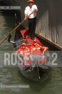 VENICE 6/09/06 - INAUGURATION OF VENICE FERRARI STORE : MICHAEL SHUMACHER AND FELIPE MASSA IN GONDOL IN VENICE ©Graziano Arici/Rosebud2