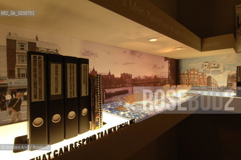 VENICE 7/09/06 - 10TH INTERNATIONAL ARCHITECTURE EXHIBITION - 10 BIENNALE ARCHITETTURA : THE ITALIAN PAVILLON : M.I.T. SENSEABLE CITY LABORATORY ©Graziano Arici/Rosebud2