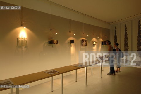 VENICE 7/09/06 - 10TH INTERNATIONAL ARCHITECTURE EXHIBITION - 10 BIENNALE ARCHITETTURA : THE ISRAELIAN PAVILLON: : LIFE SAVER: TYPOLOGY OF COMMEMORATION IN ISRAEL ARCHITECTURE AND SOCIETY ©Graziano Arici/Rosebud2