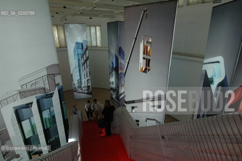 VENICE 7/09/06 - 10TH INTERNATIONAL ARCHITECTURE EXHIBITION - 10 BIENNALE ARCHITETTURA : THE GERMAN PAVILLON: : CONVERTIBLE CITY ©Graziano Arici/Rosebud2