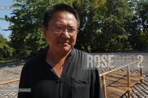 VENICE 7/09/06 - 10TH INTERNATIONAL ARCHITECTURE EXHIBITION - 10 BIENNALE ARCHITETTURA : GIARDINO ALLE VERGINI DELLARSENALE : CHINESE PAVILLON - WANG SHU ©Graziano Arici/Rosebud2