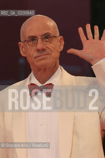 30_08_06 - 63 VENICE FILM FESTIVAL - RED CARPET FILM THE BLACK DAHLIA - THE AUTHOR AND WRITER JAMES ELLROY @ Graziano Arici/Rosebud2