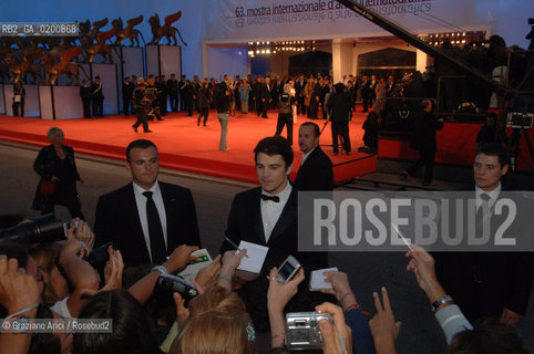 30_08_06 - 63 VENICE FILM FESTIVAL - RED CARPET FILM THE BLACK DAHLIA - THE ACTOR JOSH HARNETT @ Graziano Arici/Rosebud2