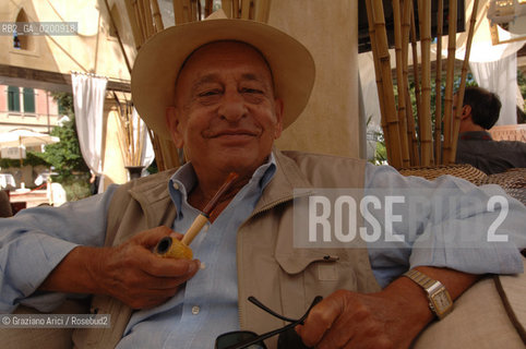 31_08_06 - 63 VENICE FILM FESTIVAL - THE JOURNALIST SANDRO CURZI @ Graziano Arici/Rosebud2