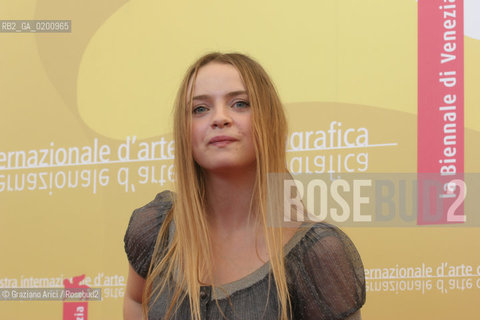 01_9_06 - 63 VENICE FILM FESTIVAL - FILM QUELQUES JOURS EN SEPTEMBRE - THE ACTRESS SARA FORESTIER @ Graziano Arici/Rosebud2