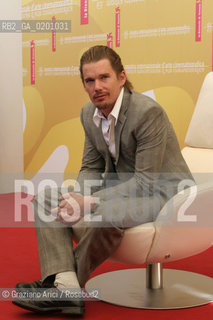 02_9_06 - 63 VENICE FILM FESTIVAL - FILM THE HOTTEST STATE - THE DIRECTOR ETHAN HAWKE @ Graziano Arici/Rosebud2
