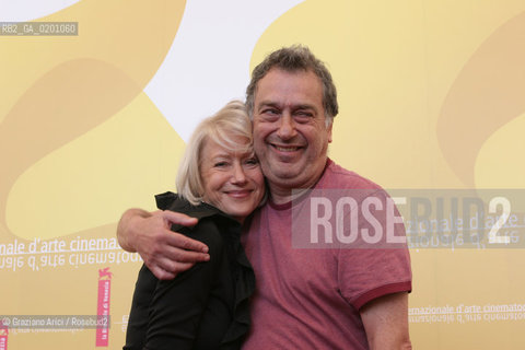 02_9_06 - 63 VENICE FILM FESTIVAL - FILM THE QUEEN - THE DIRECTOR STEPHEN FREARS AND THE ACTRESS HELEN MIRREN @ Graziano Arici/Rosebud2
