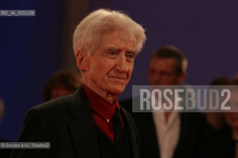 02_9_06 - 63 VENICE FILM FESTIVAL - RED CARPET OF THE FILM PRIVATE FEARS IN PUBLIC SPACES - THE DIRECTOR ALAIN RESNAIS @ Graziano Arici/Rosebud2