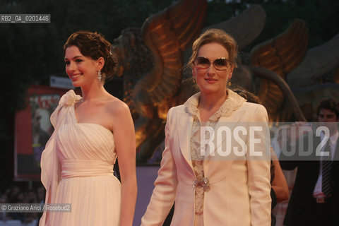 07_9_06 - 63 VENICE FILM FESTIVAL - RED CARPET FILM DEVIL WEARS PRADA - THE ACTRESS MERYL STREEP AND ANNE HATHAWAY  ©Graziano Arici/Rosebud2