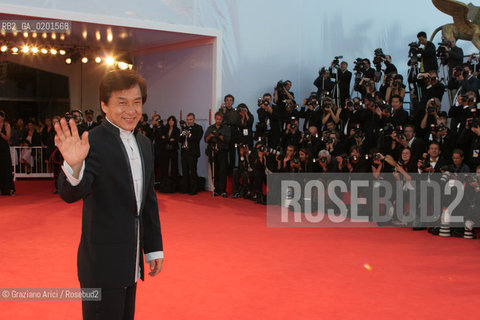 09_9_06 - 63 VENICE FILM FESTIVAL - RED CARPET OFFICIAL AWARDS - THE ACTOR JACKIE CHAIN ©Graziano Arici/Rosebud2