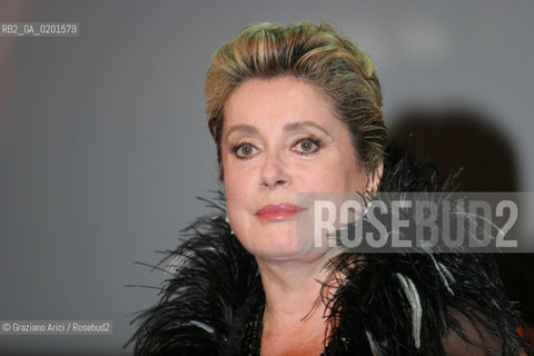 09_9_06 - 63 VENICE FILM FESTIVAL - RED CARPET OFFICIAL AWARDS - THE DIRECTOR OF THE JURY CATHERINE DENEUVE ©Graziano Arici/Rosebud2