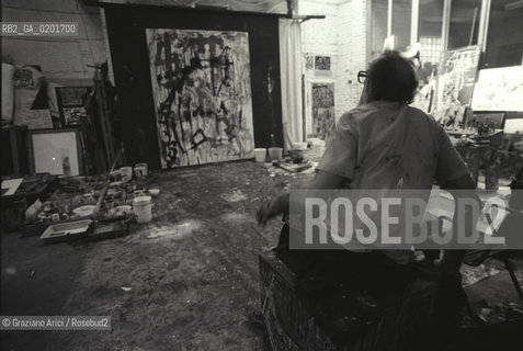IL PITTORE EMILIO VEDOVA NEL SUO STUDIO - VENEZIA - 1979 - ©Graziano Arici/Rosebud2 / ARTE