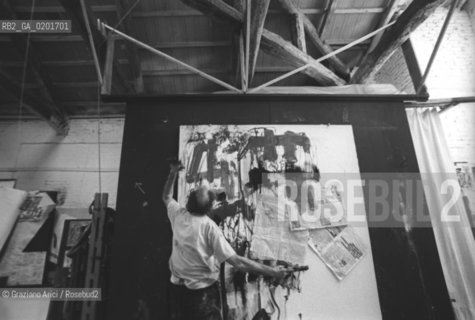 IL PITTORE EMILIO VEDOVA NEL SUO STUDIO - VENEZIA - 1979 - ©Graziano Arici/Rosebud2 / ARTE