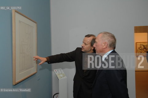 VENEZIA 9 NOVEMBRE 2006 - EXPOSITION IN PALAZZO GRASSI : PICASSO: LA JOIE DE VIVRE 1945/1948 - FRANCOIS PINAULT WITH  THE EXPOSITION CURATOR JEAN-LOUS ANDRAL ©Graziano Arici/Rosebud2