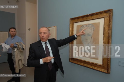 VENEZIA 9 NOVEMBRE 2006 - EXPOSITION IN PALAZZO GRASSI : PICASSO: LA JOIE DE VIVRE 1945/1948 - FRANCOIS PINAULT WITH JEAN-JACQUES AILLAGON DIRECTOR OF PALAZZO GRASSI AND THE EXPOSITION CURATOR JEAN-LOUS ANDRAL ©Graziano Arici/Rosebud2