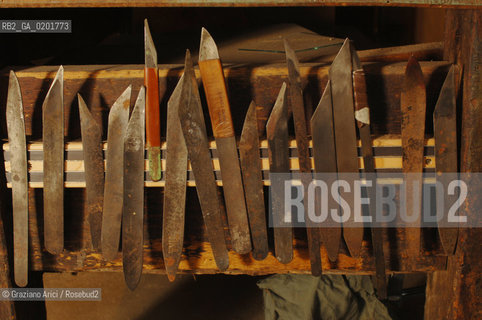 VENEZIA 6/2/07 LABORATORIO DI CALZATURIFICIO ARTIGIANALE DI GABRIELE GMEINER ©Graziano Arici/Rosebud2 SCARPA CALZOLAIO