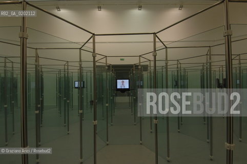 VENICE 04//6/07 - THE 52sd VENICE ART EXPOSITION : BELGIUM - Palais des Glaces et de la DŽcouverte BY THE ARTIST Eric Duyckaerts  @ Graziano Arici/Rosebud2 ARTE ARTISTI BIENNALE